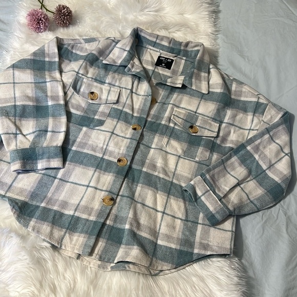 Love + Joy by FTC Button Up Shacket - Picture 1 of 12